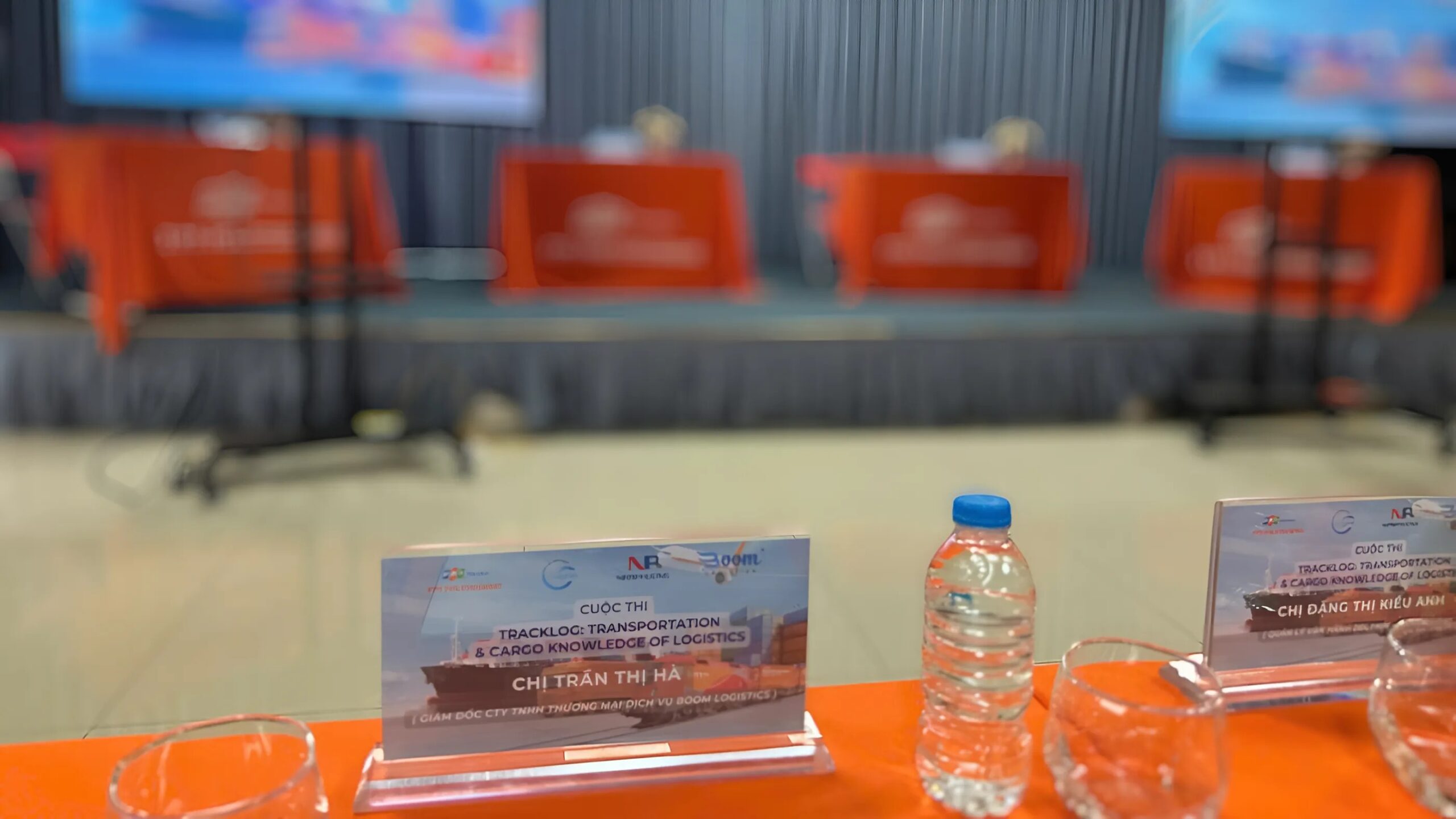 Tracklog -  Trường Cao đẳng FPT Polytechnic 1